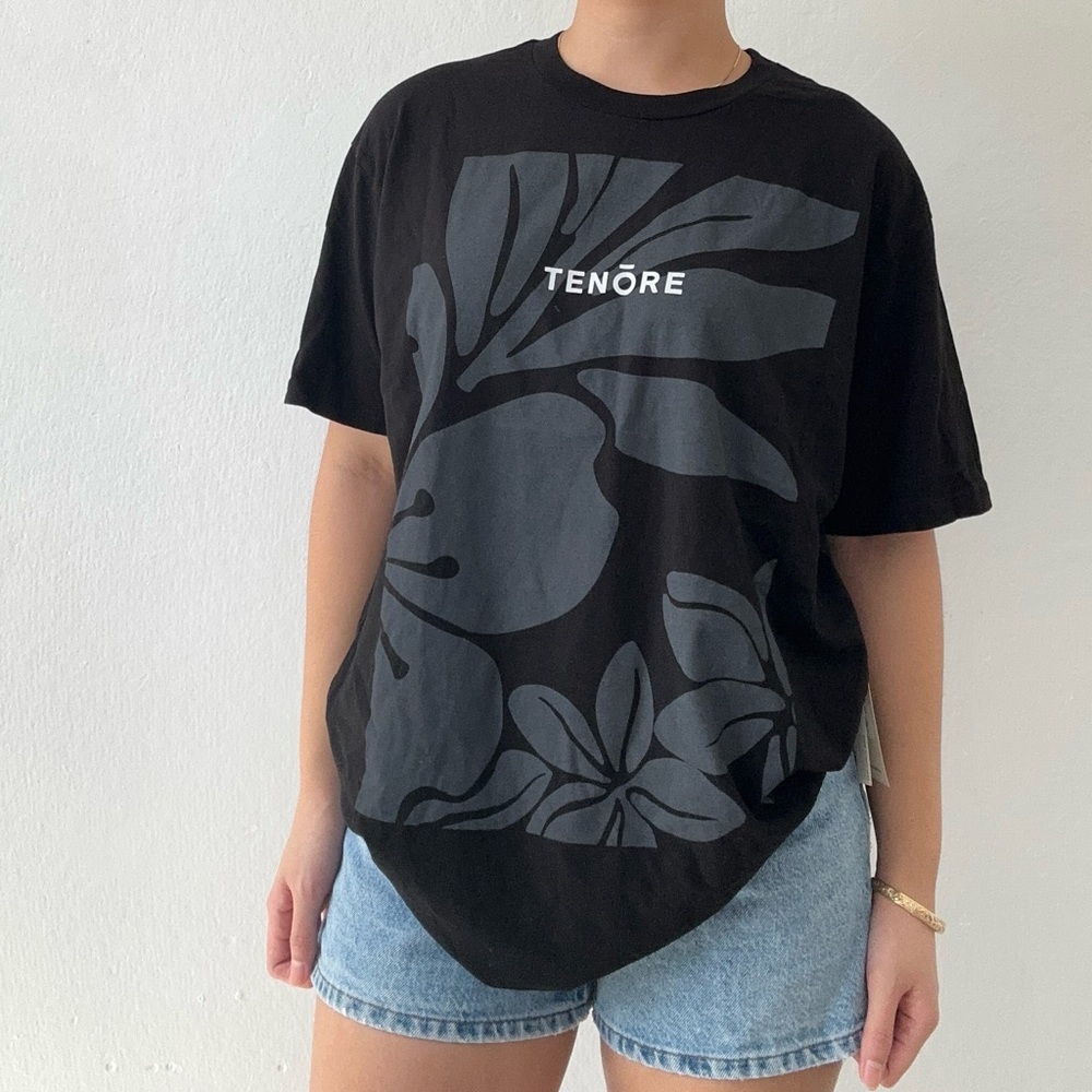 BNWT TENORE BOYFRIEND TEE